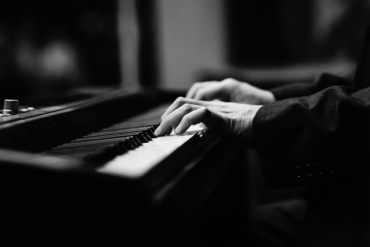 Keyboard_AdobeStock_320629139
